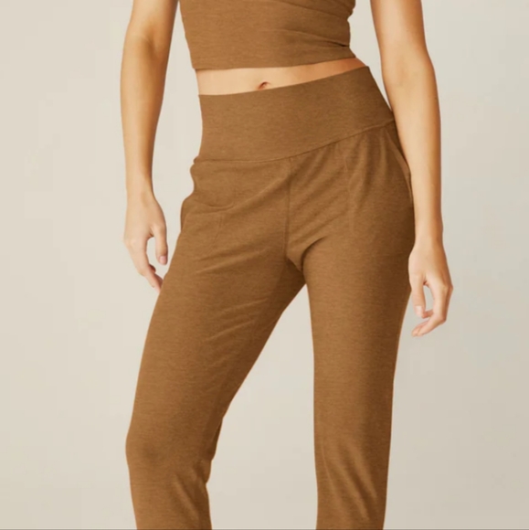 Beyond Yoga - Spacedye Midi Joggers Pants SD1153 | Small | Caramel Spacedye - Picture 3 of 3